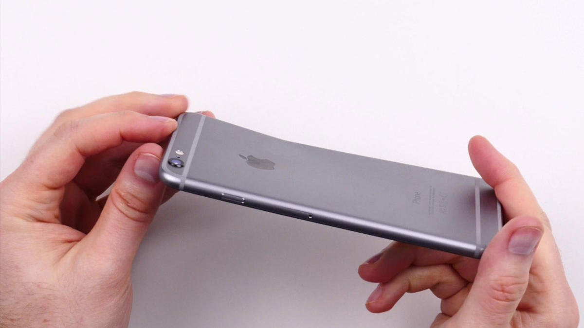 322411_092414-cc-iphone-bends6