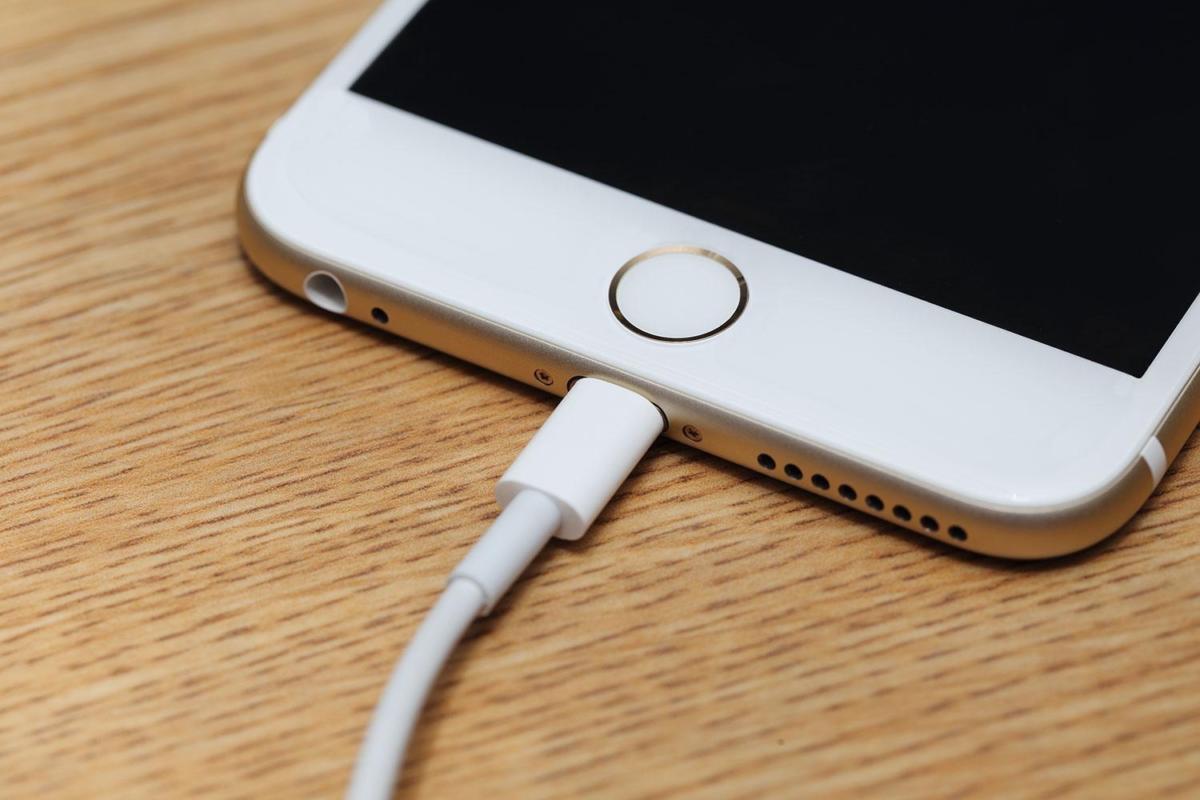 vocket-kabel-iphone-header